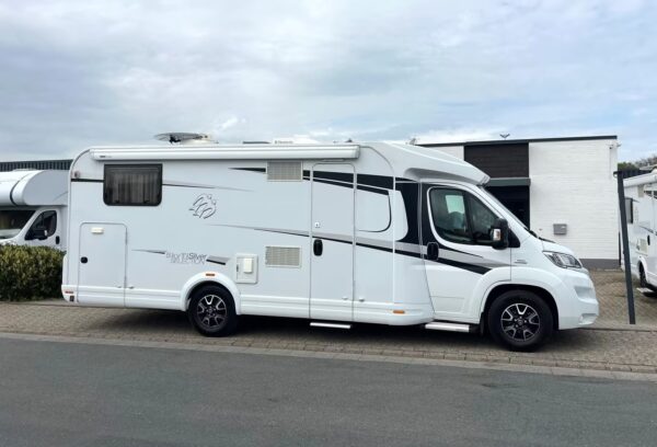Knaus Sky TI 700 MEG Silver Selection